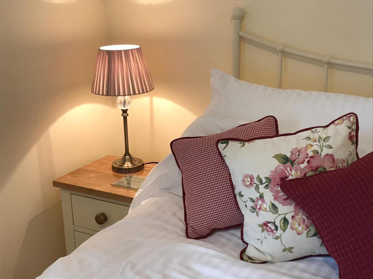 Villa Crowthorne, Bookham Court Dorchester Esterno foto